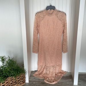 Brand New Never worn VENUS Peach/pink dress!